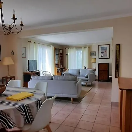Somptueuse Maison De Vacances Proche Des Plages Hébergement de vacances *
