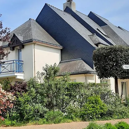 Hébergement de vacances Somptueuse Maison De Vacances Proche Des Plages *